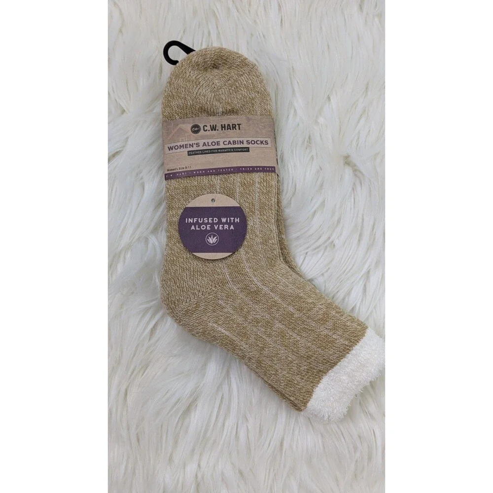 C.W. Hart Women's Aloe Cabin Socks 4-Pack Fuzzy Cozy Winter Warm Fair Isle Crew